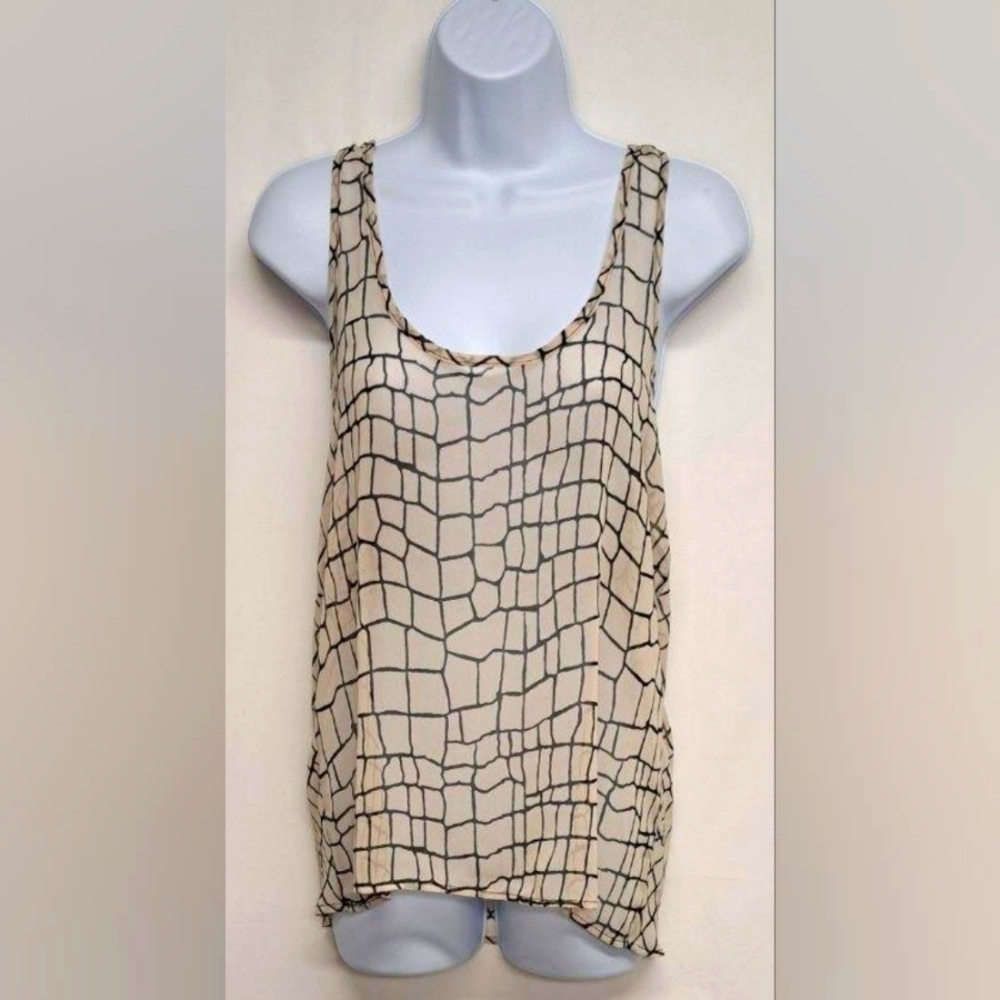 Love Culture Sheer Lightweight Top Racerback Droop Cut Out Back S EUC